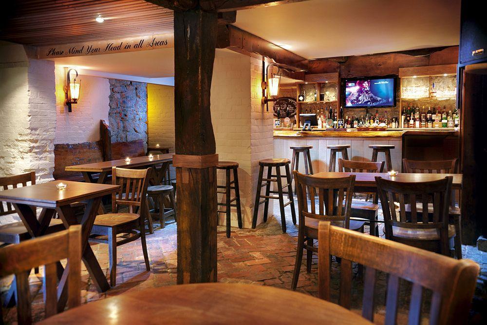 The Bear Hotel Devizes Zewnętrze zdjęcie