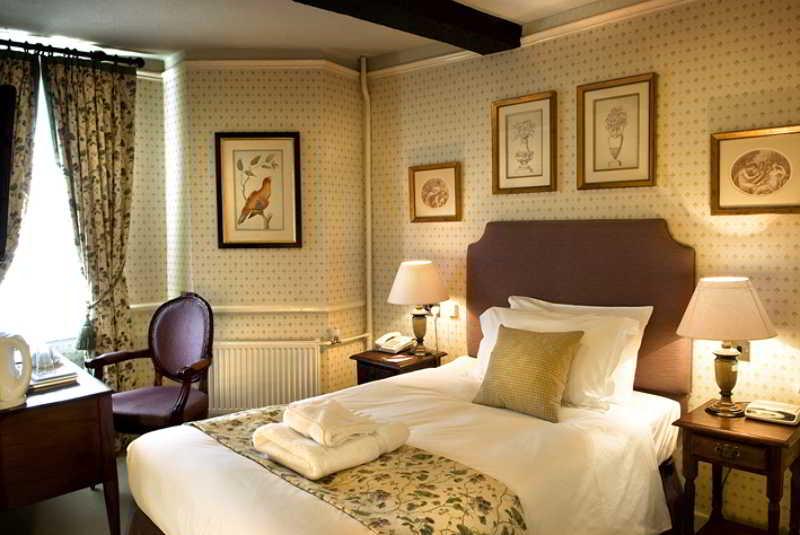 The Bear Hotel Devizes Zewnętrze zdjęcie