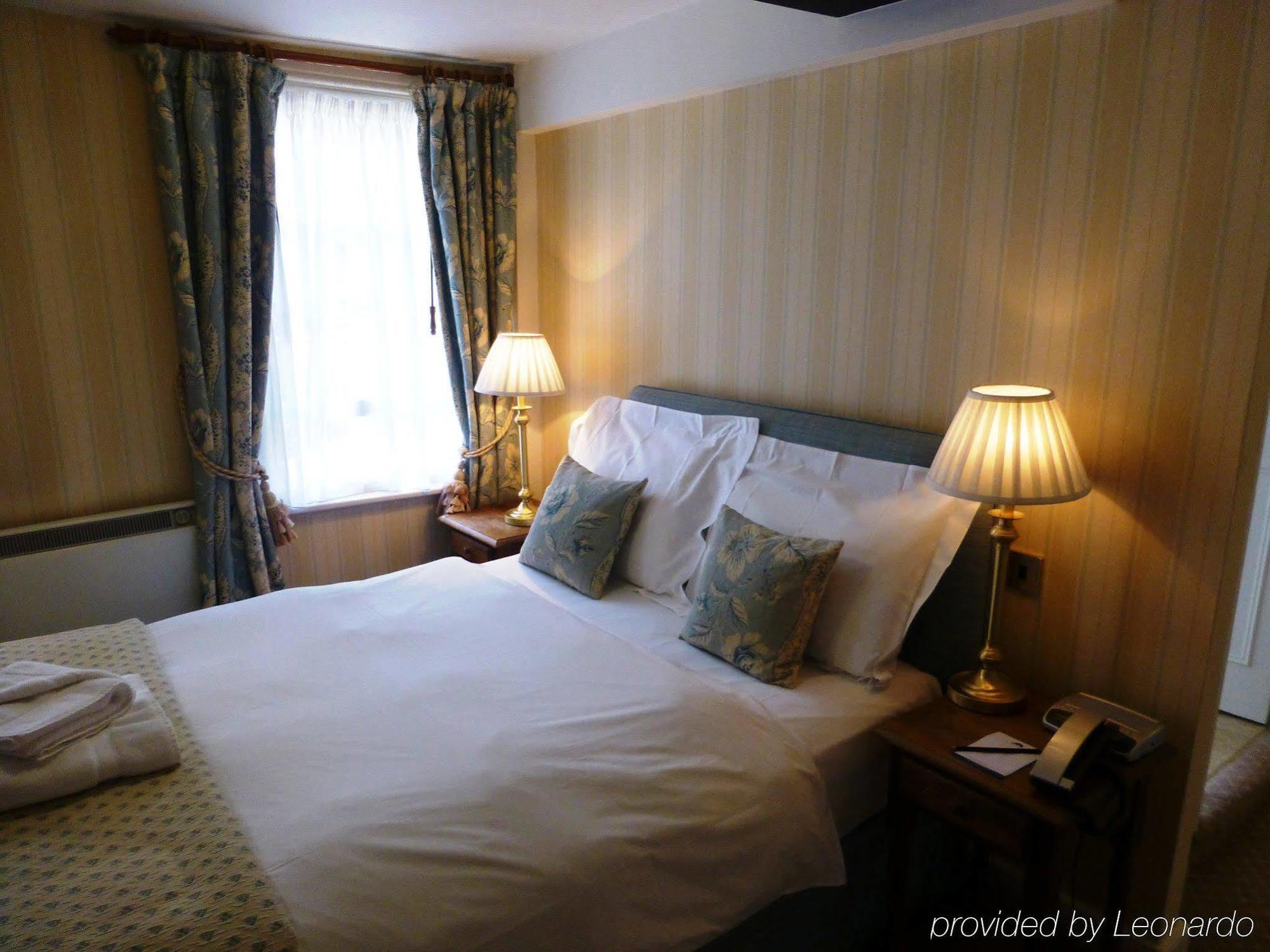 The Bear Hotel Devizes Zewnętrze zdjęcie